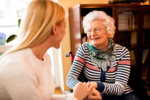 team member with memory care resident